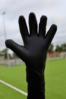 HAGALL ALL BLACK 2.0 målmandshandsker – sort design, bagfra
